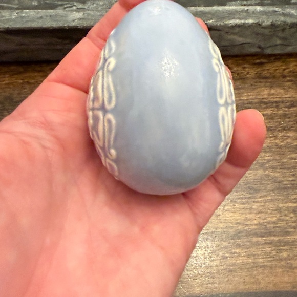 Decorative Blue and White Egg Sculpture - Picture 3 of 3